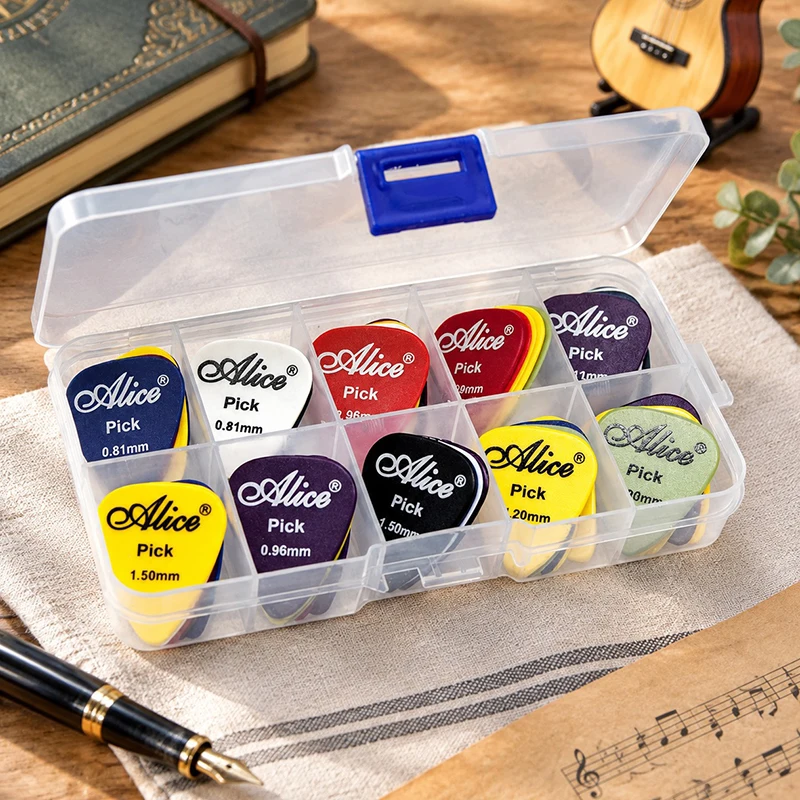 30/50PCS Random Color Plastic Guitar Picks with Storage Box Mix Thickness Plectrums Ukulele Bass Performance Beginners Props ZYF