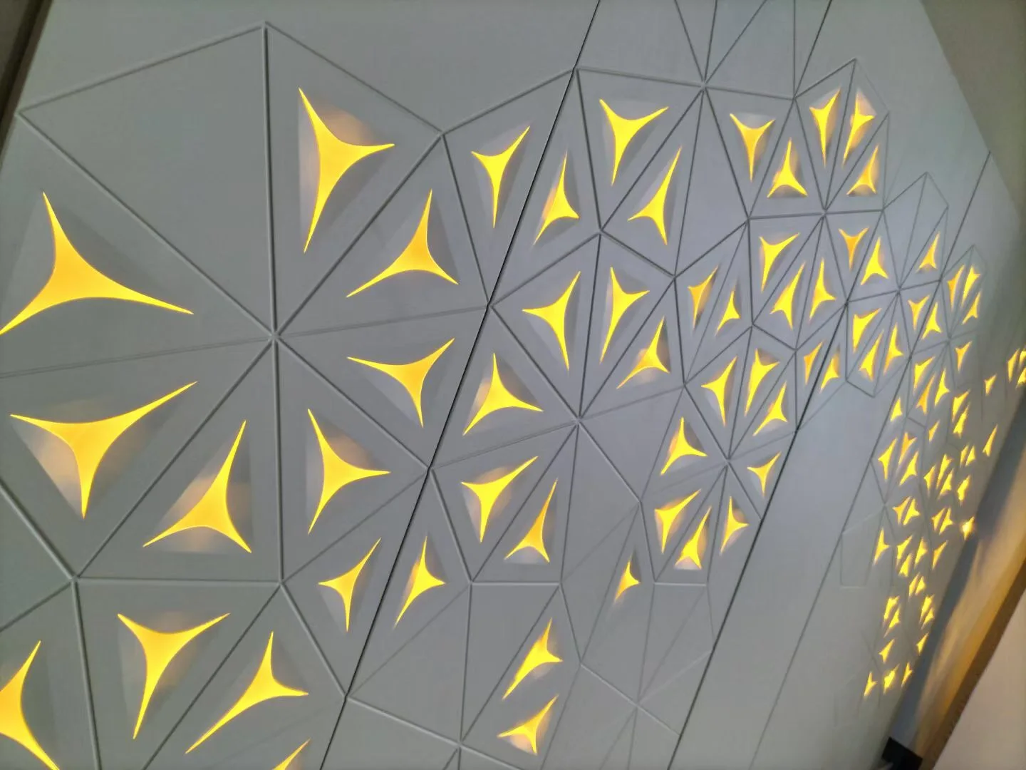 Ringing 3d wallpaper decorative electroplated PVC 3D wallboard wall
