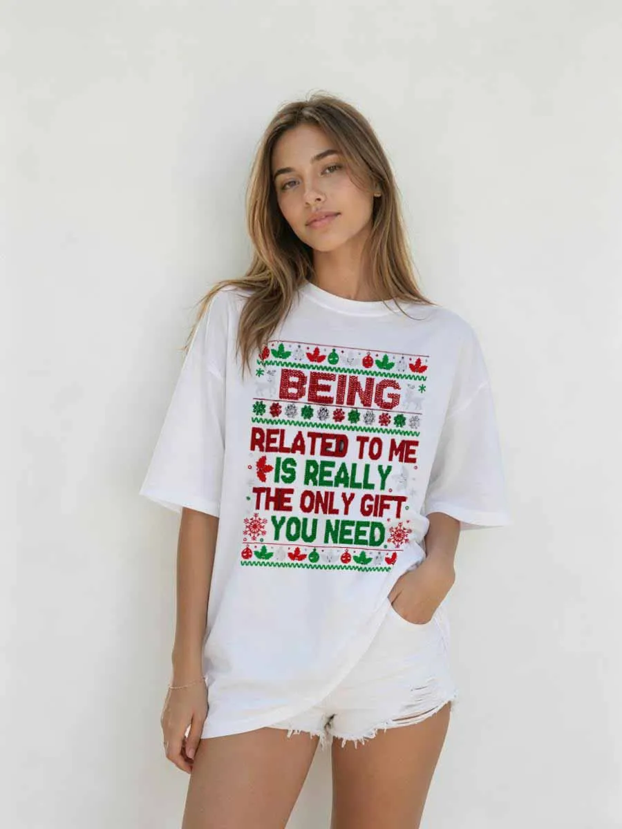 T-shirts d'automne révolutionnaires à découpes superposées, au look sophistiqué, pour défilés de mode, qui attirent l'attention, incontournables, magnifiques, théâtraux et tactiques