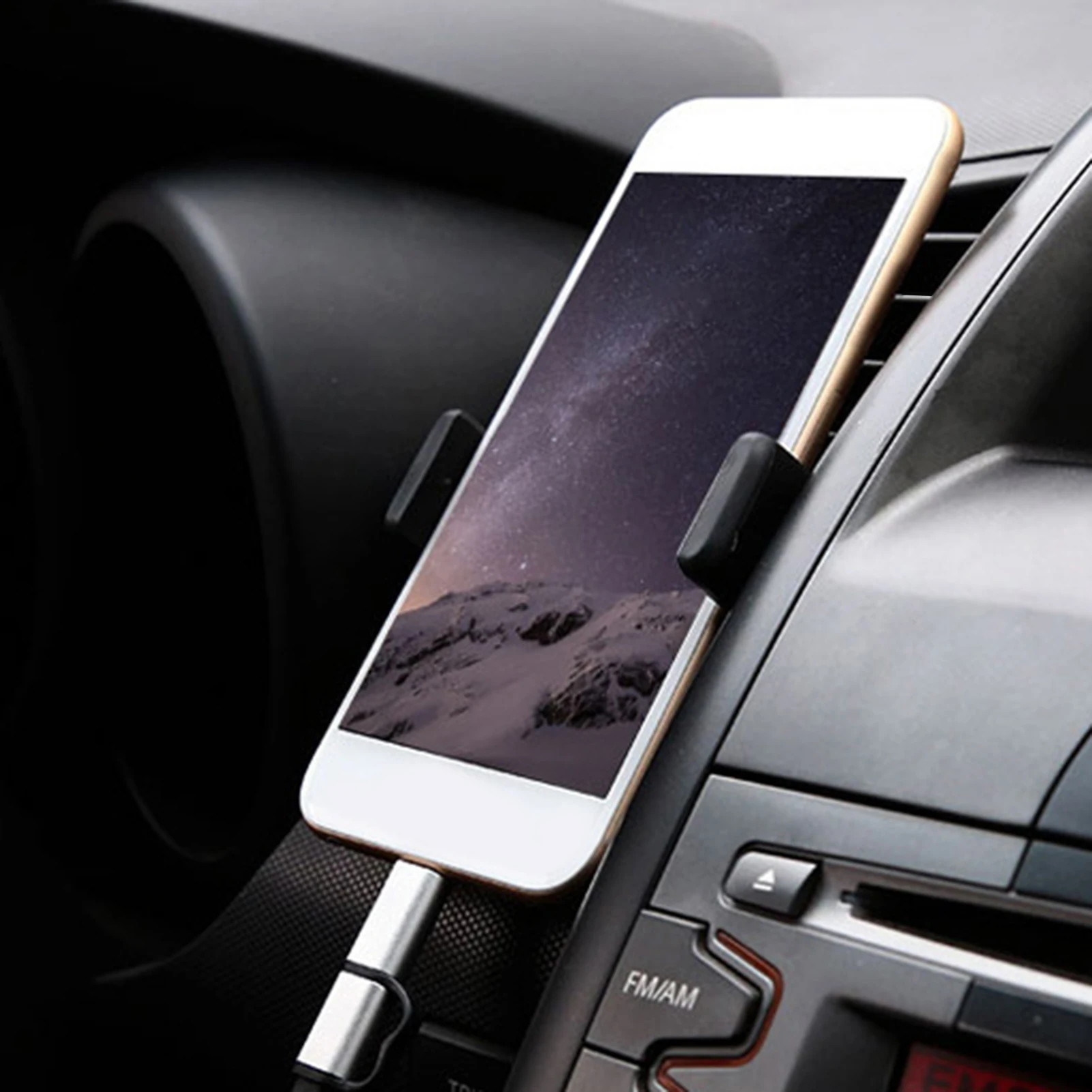 Car Phone Holder Mount 360 Rotation Universal Cell Phone Holder Stand for Auto Smart Phones Holding Black Auto Navigation Bracke