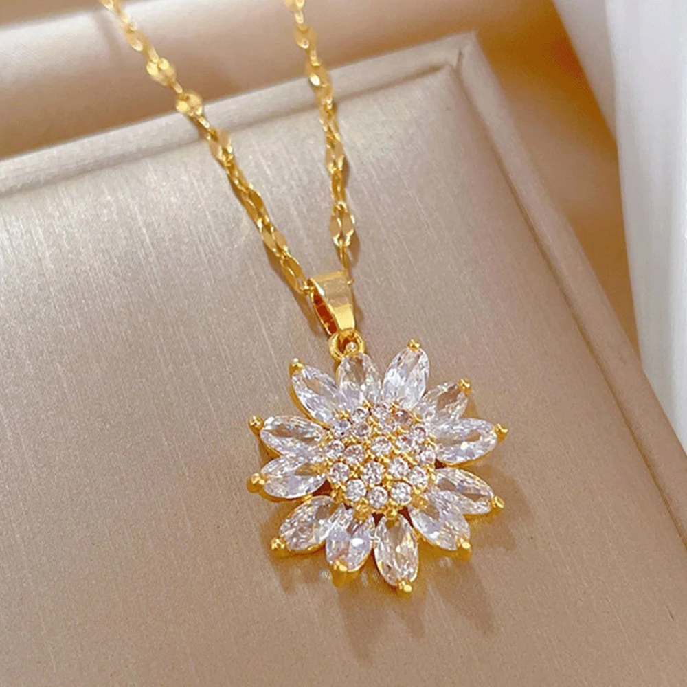 Sunflower Shape CZ Pendant Necklace For Women Gold Color Korean Clavicle Chain Full Zirconia Luxury Necklace Wedding Jewelry