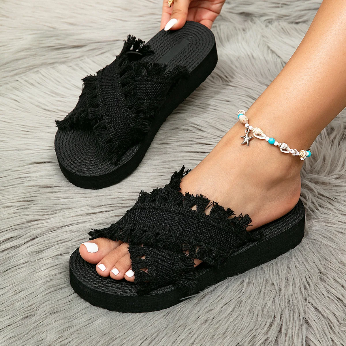 2026 New Women's Fashion Trend Linen Sunflower Non-slip Wear Comfortable Soft Sole Flat Flip-flops