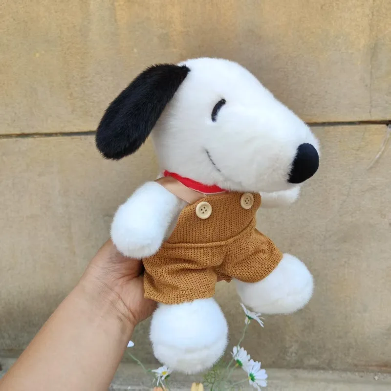 Nuovo simpatico e carino peluche Snoopy, bambola di peluche carina, bambola di cartone animato, regalo di compleanno, decorazione della stanza, regalo per ragazza per gli amici