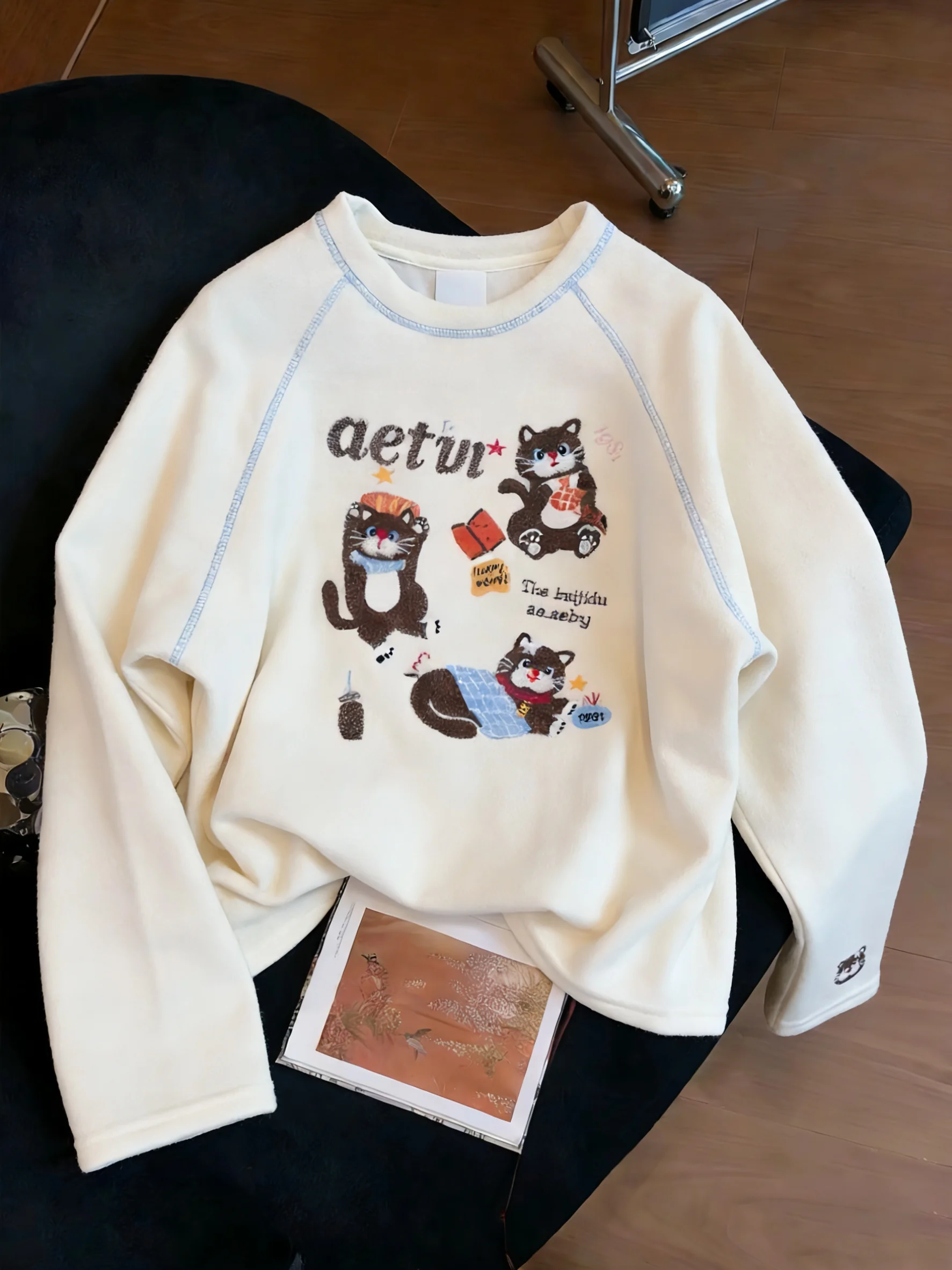 

Comfortable Loose Long Sve T-irt Women's Basic irt Casual Cartoon Print Design Spring Autumn Faionable Underwear