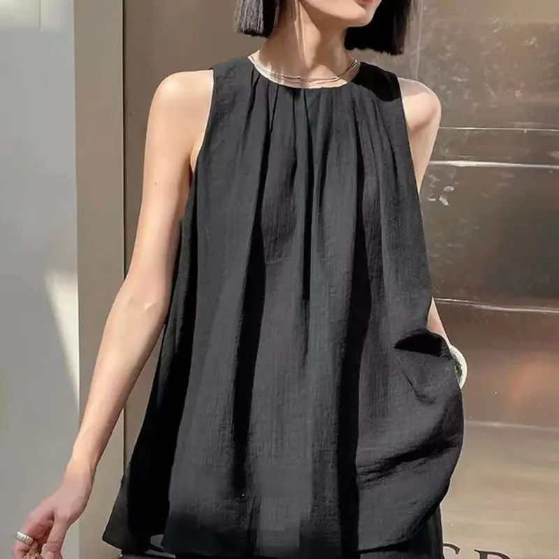 

Летние элегантные топы с лямкой на шее и шорты с высокой талией, комплекты из 2 предметов, уличный шикарный топ на бретельках с открытой спиной, черные наряды для женщин, 2025 г.