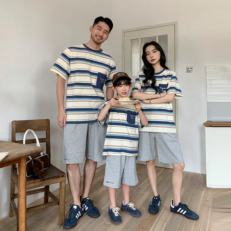 2026 Summer Korean Style Striped Family Matching T-shirts Family of 3 Mommy and Me Cotton Short Sleeve Loose Casual Soft Tops