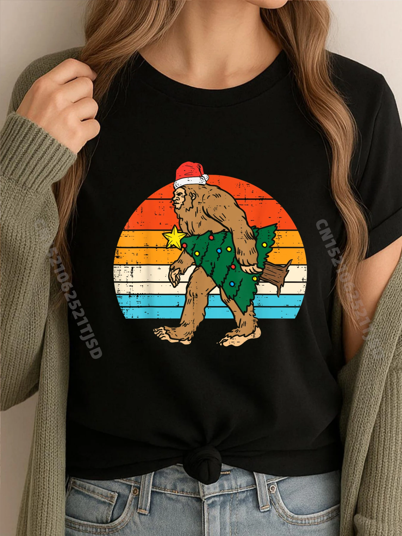 

Bigfoot Sasquatch Christmas Tree Xmas Mens Graphic Tshirts Anime T-shirts Funny