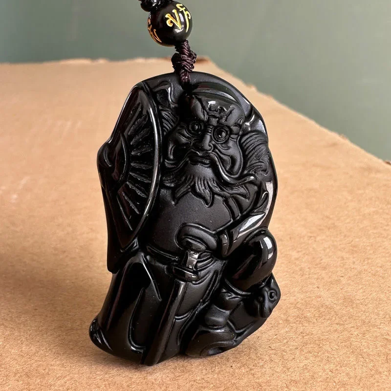 

New obsidian fashion trend high-end atmospheric pendant simple daily model
