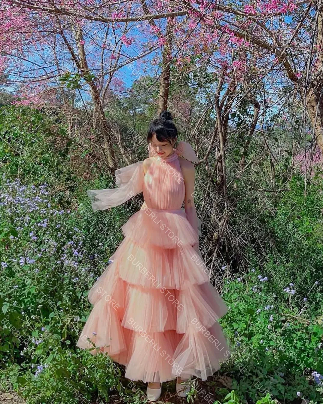 Sweet Nude Pink Tulle Summer Dresses Pretty Halter Bow Mesh A Line Formal Party Dress Sexy Backless Puffy Ruffles Prom Gowns