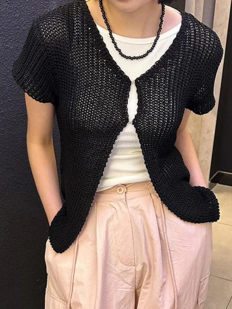 

Summer Korean Fashion Black White Hollow Out Versatile Cardigan Knitted Tops Women's Khaki Short Sleeved Holiday T Shirt Trendy