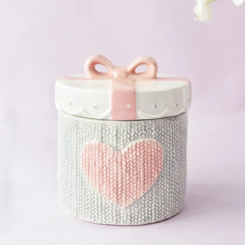 

# American Wedding Pink Girl Heart-Shaped Ceramic Sealed Jar Storage Valentine's Day Ceramic Storage Jar #