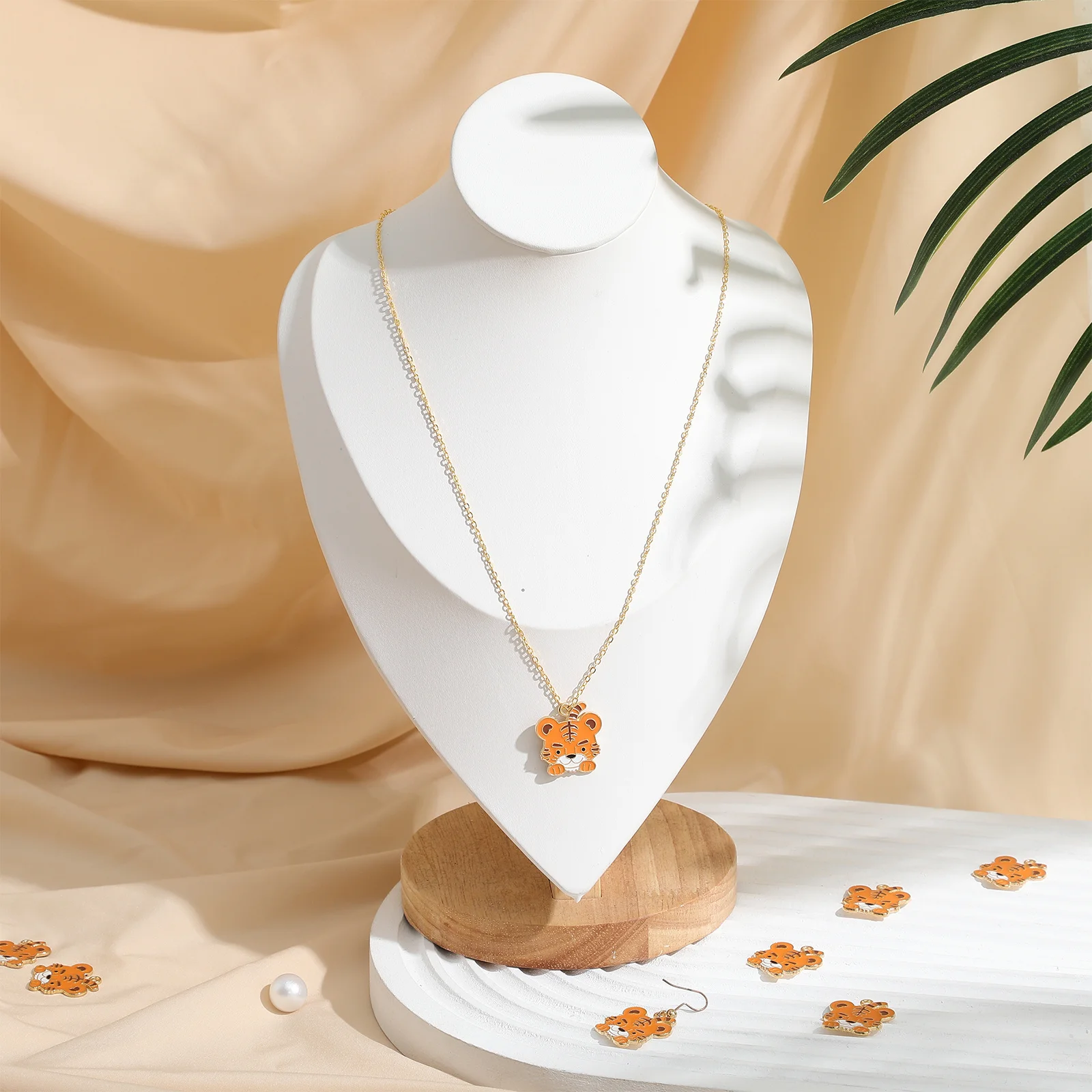 

10Pcs Alloy DIY Jewelry Accessories Cartoon Tiger Head Charm Pendant Earrings Necklace Bracelets Keychains Metal Pendant