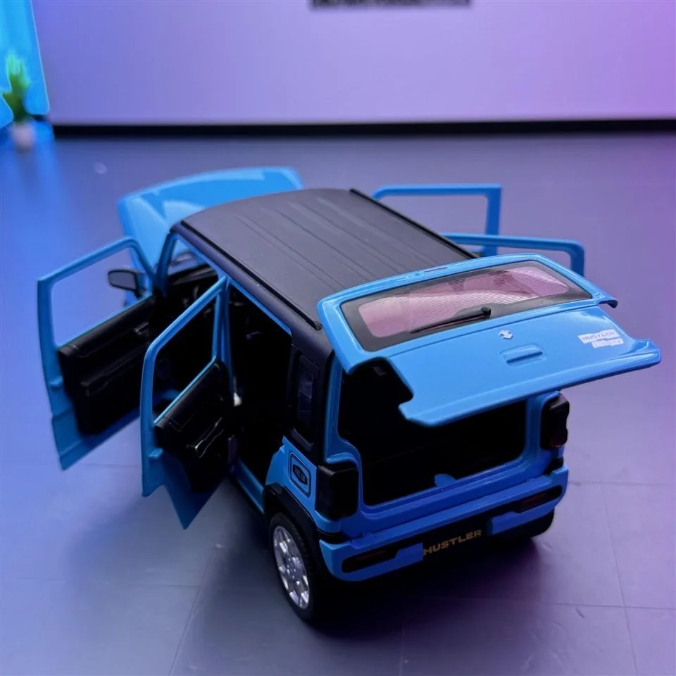 1:22 Suzuki Hustler Toy Car Model Alloy Diecast with Sound and Light Rear Wheel Pull Back Vehicle Model Children's Day Gift C337