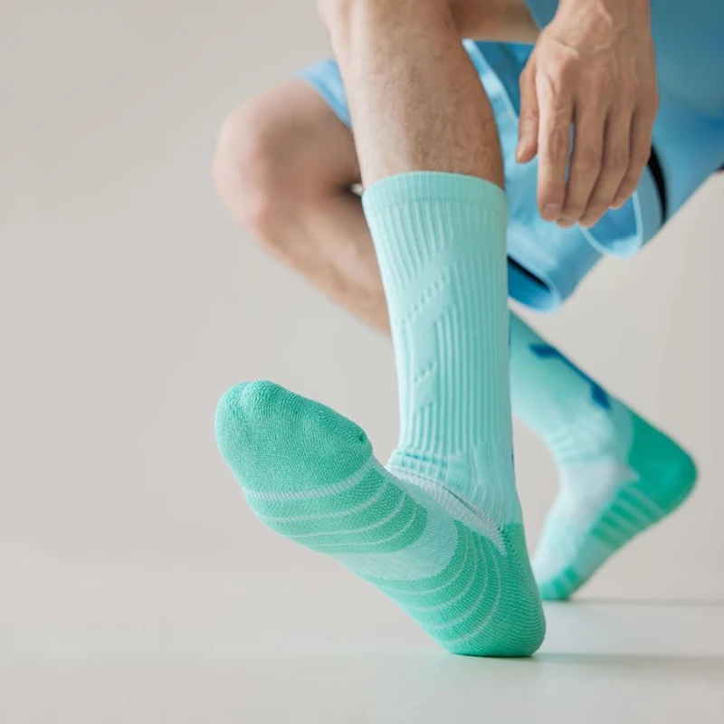 Men's professional basketball training elite Breathable quick drying towel bottom wicking sweat sports pressure sock