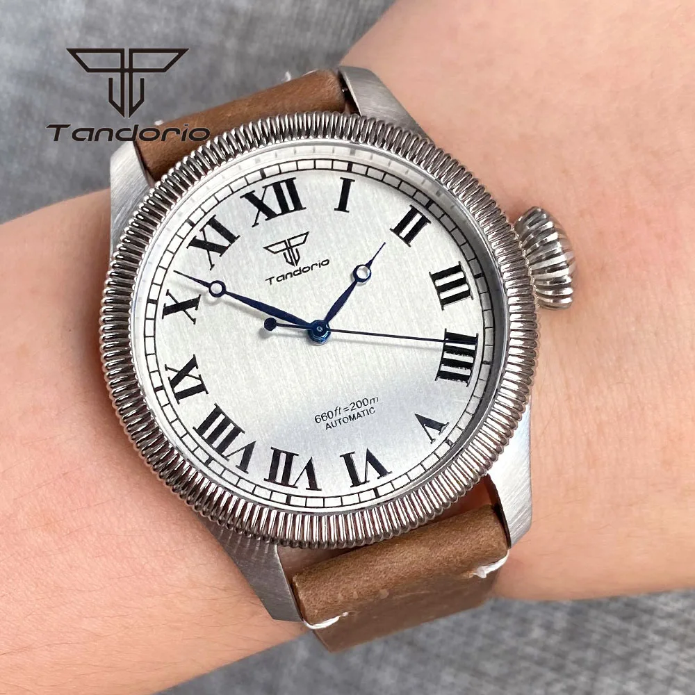 

Tandorio Vintage 39mm 200m Pilot Men's Automatic Watch Big Screw Crown NH35A PT5000 Silver Dial Sapphire Leather Strap Luminous