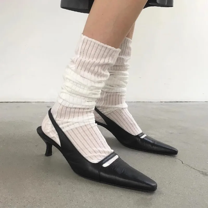 

Лето 2024, женские сандалии с острым носком, черные модные туфли на мелкой подошве, дизайнерский стиль, сандалии на низком каблуке для банкета и вечеринки, обувь