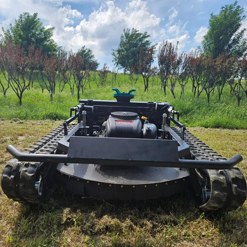 Factory CE Remote-Controlled Wireless Track-Type Lawn Mower Robot 4-Stroke Cordless 900MM Cutting Width