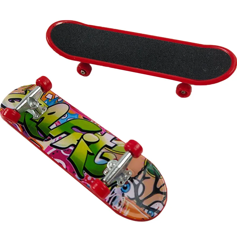 10 pz/borsa Creativo Del Fumetto Della Lega Fingerboard Skateboard Mini Finger Tavole Skate Truck Finger Skateboard Per I Bambini Giocattolo Regalo