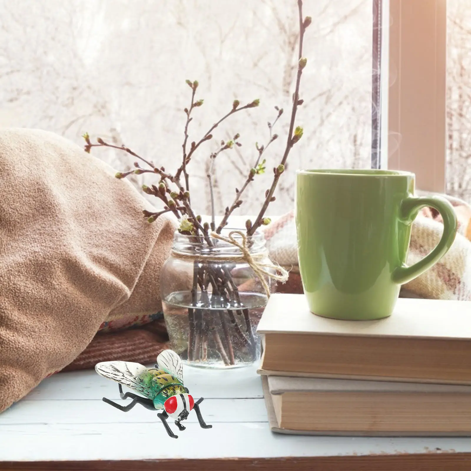 

Plastic Fly Realistic Fake Prank Trick Party Prop Simulation Scary Educational Cognition Bug Decoration