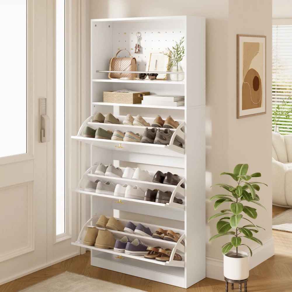 Modernes, schmales Schuhregal mit 3 Klappschubladen und 2 offenen Regalböden, goldfarbene Kleeblattgriffe, freistehender Schuhorganizer für Flur und Eingangsbereich, weiß, Maße 80 × 24 × 178,5 cm.