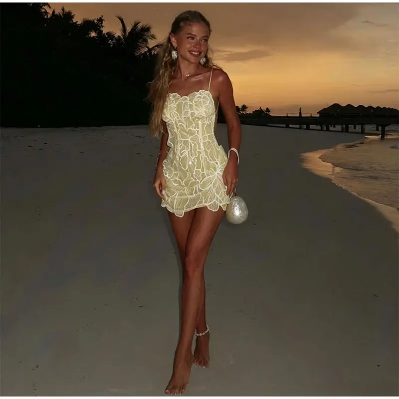 Paillettenbesticktes Rückenfreies Mini-Slip-Kleid für Damen, Sexy Trägerloses Ärmelloses Kleid mit Unregelmäßigem Saum, Schlanke Kleider, Glänzende Damen-Partykleidung – Detail 15