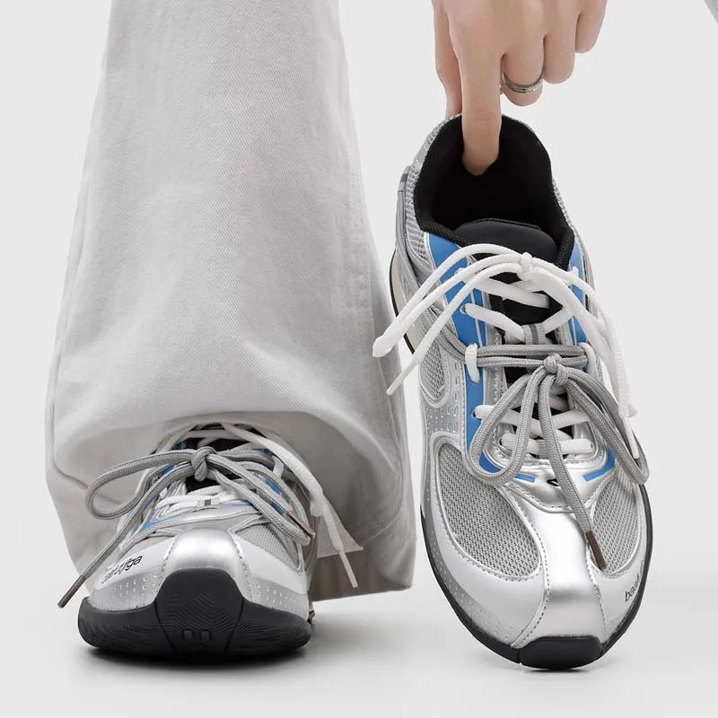 Summer Breathable Mesh Barefoot Shoes 2026 New Casual Commuting German Training Shoes Men's Retro Sneakers