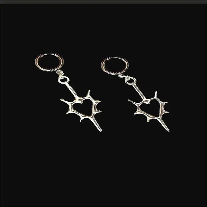 Goth Thorn Heart Earrings Korean Fashion Cross Earrings for Women Punk Charms Earring Grunge Jewelry Hip Hop Vintage Accessories