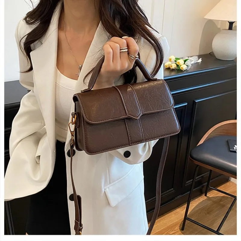 

Minimalist Designer Diaper Bags For Women Simple Elegant Leather Crossbody Bag Vintage Trendy Luxury Commuter
