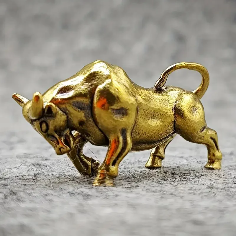 Miniatur-Metallskulptur im Vintage-Stil mit 3D-Stierkampf – perfekt für Heim- und Bürodekoration, Schlüsselanhänger-Charm oder Sammlergeschenk – Detail 3