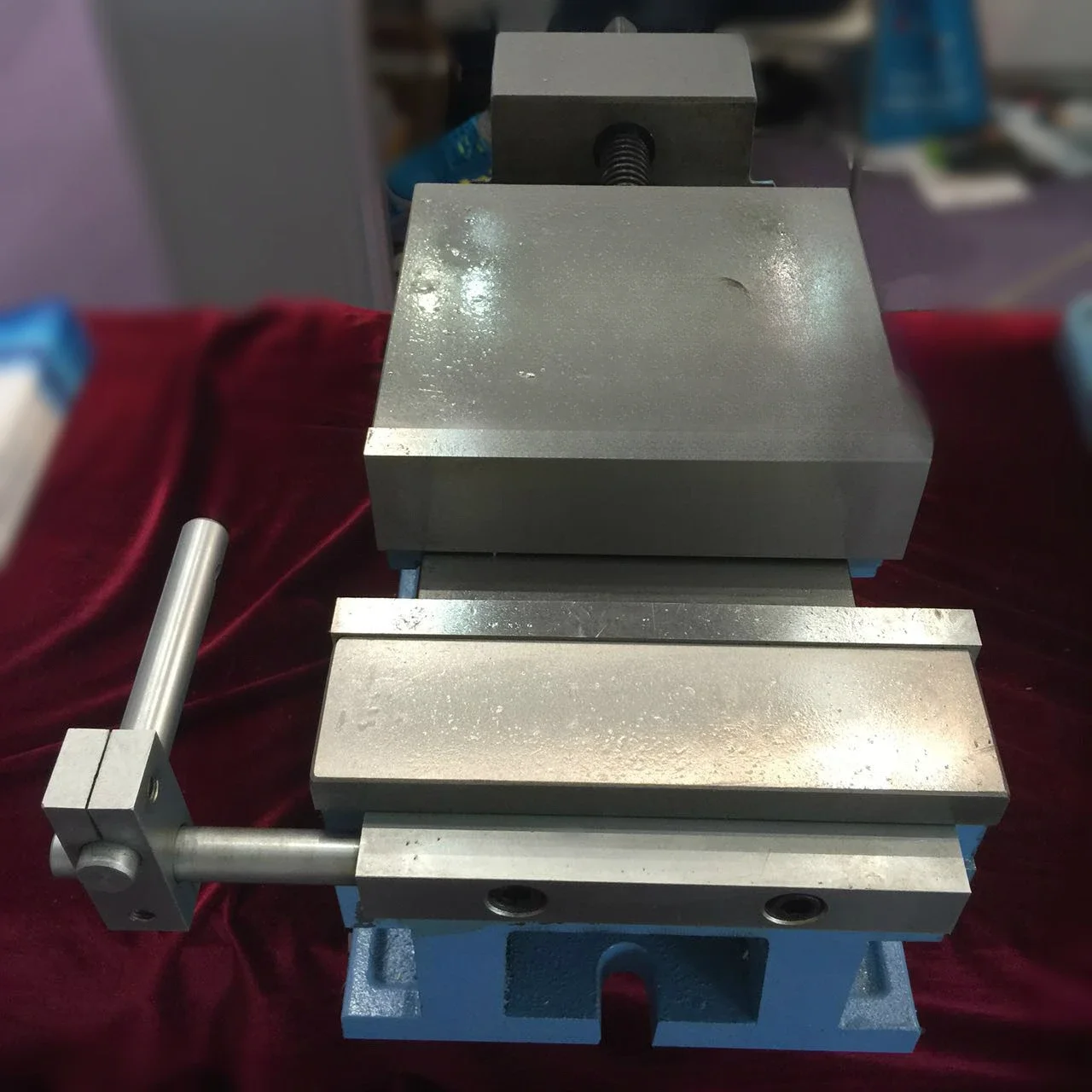 Flat mouth pliers, pneumatic vice QT-200