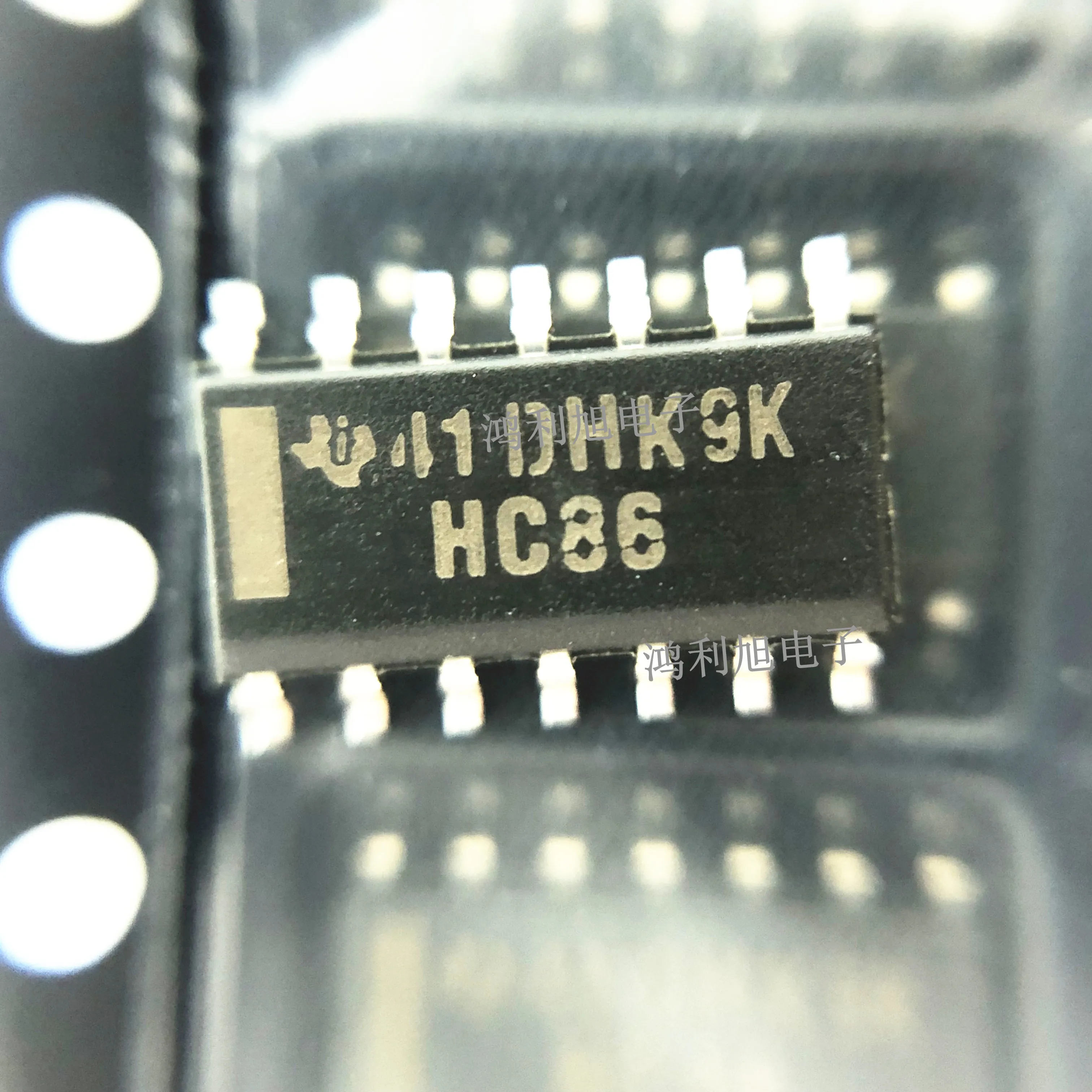 10PCS/Lot SN74HC86DR MARKING:HC86 XOR Gate 4-Element 2-IN 14-Pin SOIC T/R