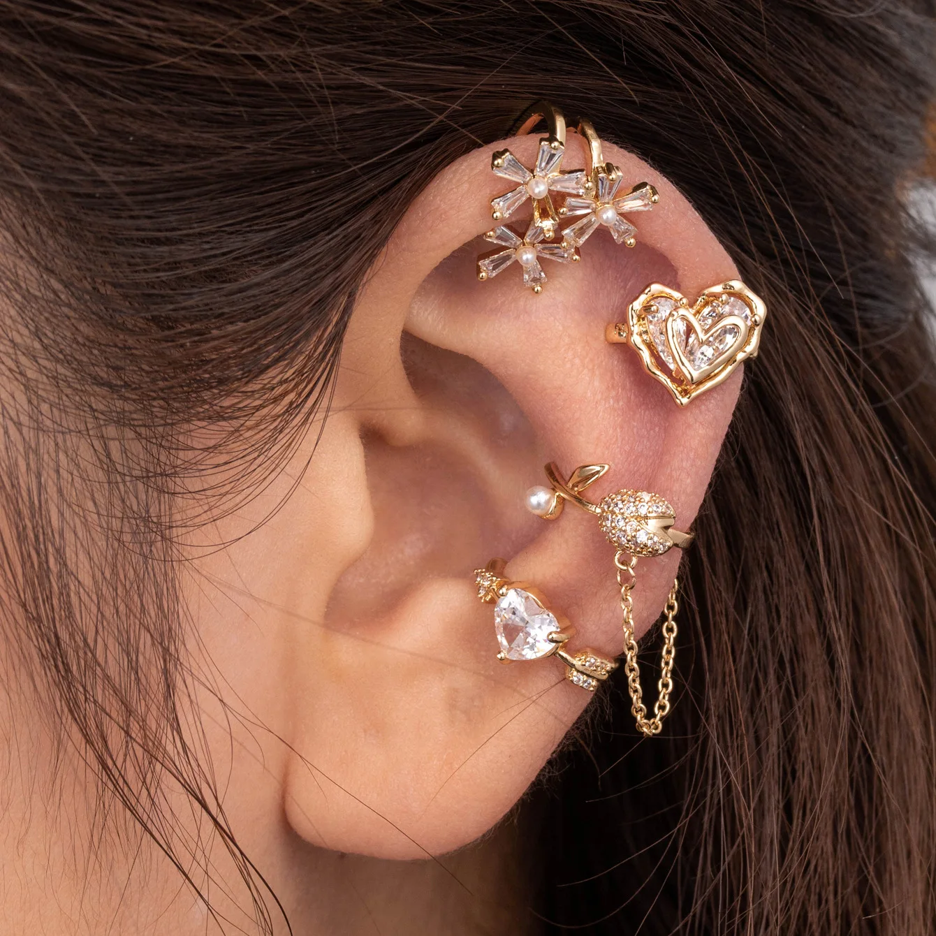 

1PC Fake Piercing Ear Clip Stainless Steel Zircon Butterfly Earrings Cuffs Ring Cartilage Conch Fake PIERC Jewelry 2025 Trending