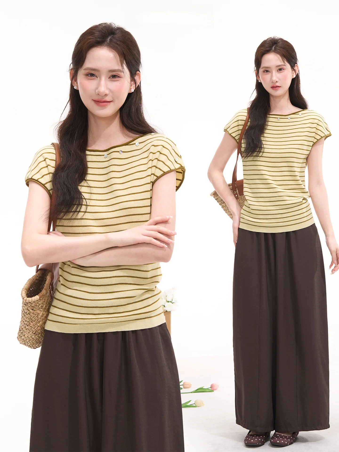 

Vanilla Dream Knitted Shirt Women's Style Simple Stripe Short Sleeve Casual Top Floral Field Window Heme Korean Match All