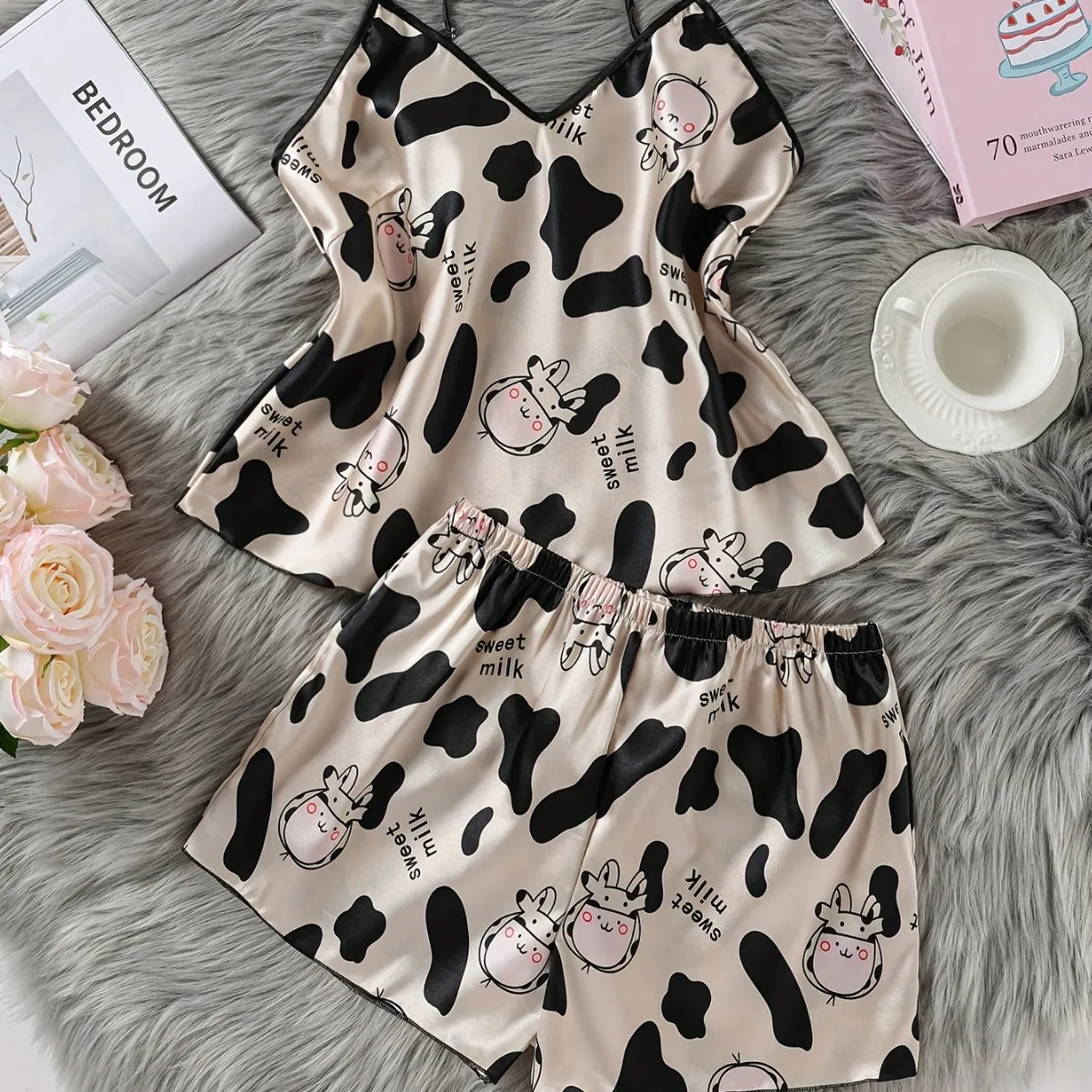 

Sexy Sleepwear, Women's Imitation Silk Cow, Comfortable and Cool Home Clothes, Suspender Shorts, Home Clothes