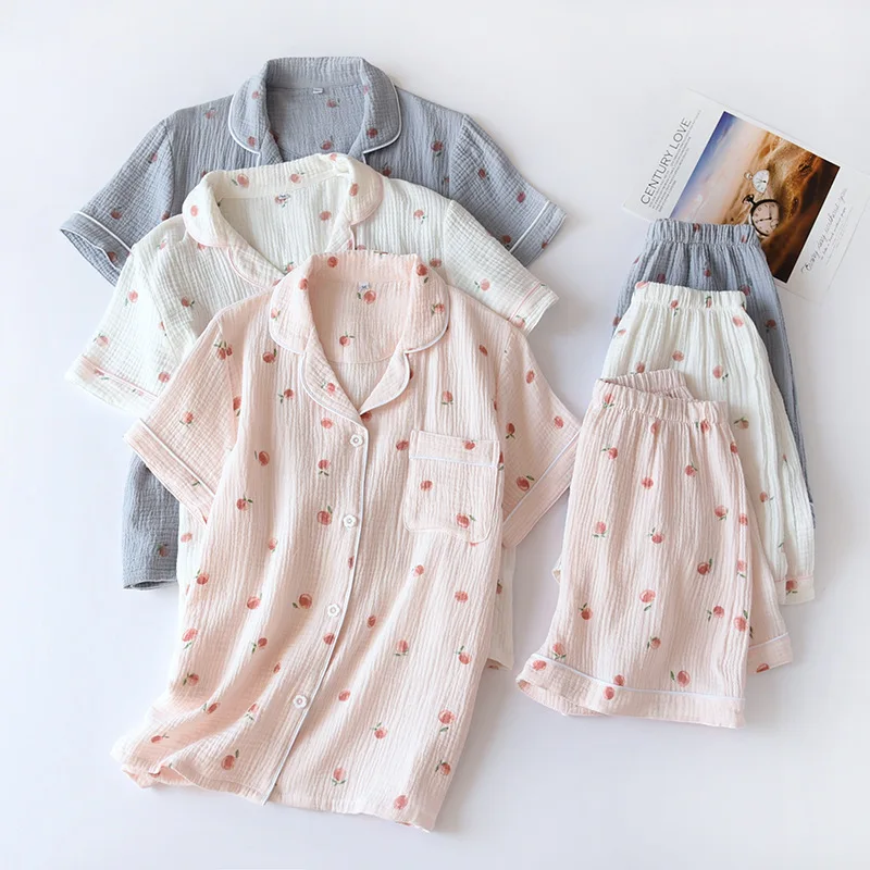 Summer/Autumn Strawberry Print Women\'s Pajamas Cotton Crepe Short Sleeved Shorts Suits Lapel Cute Loose Comfortable Home Clothes