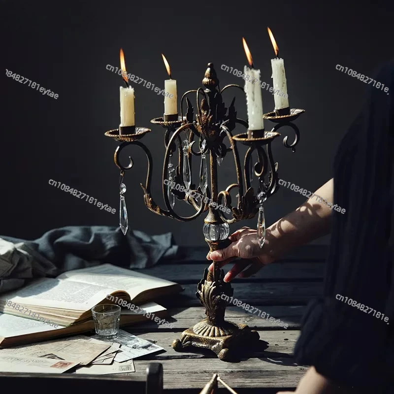 candelabre-a-4-bras-en-or-centre-de-table-avec-pendentif-en-cristal-193-pouces-de-haut