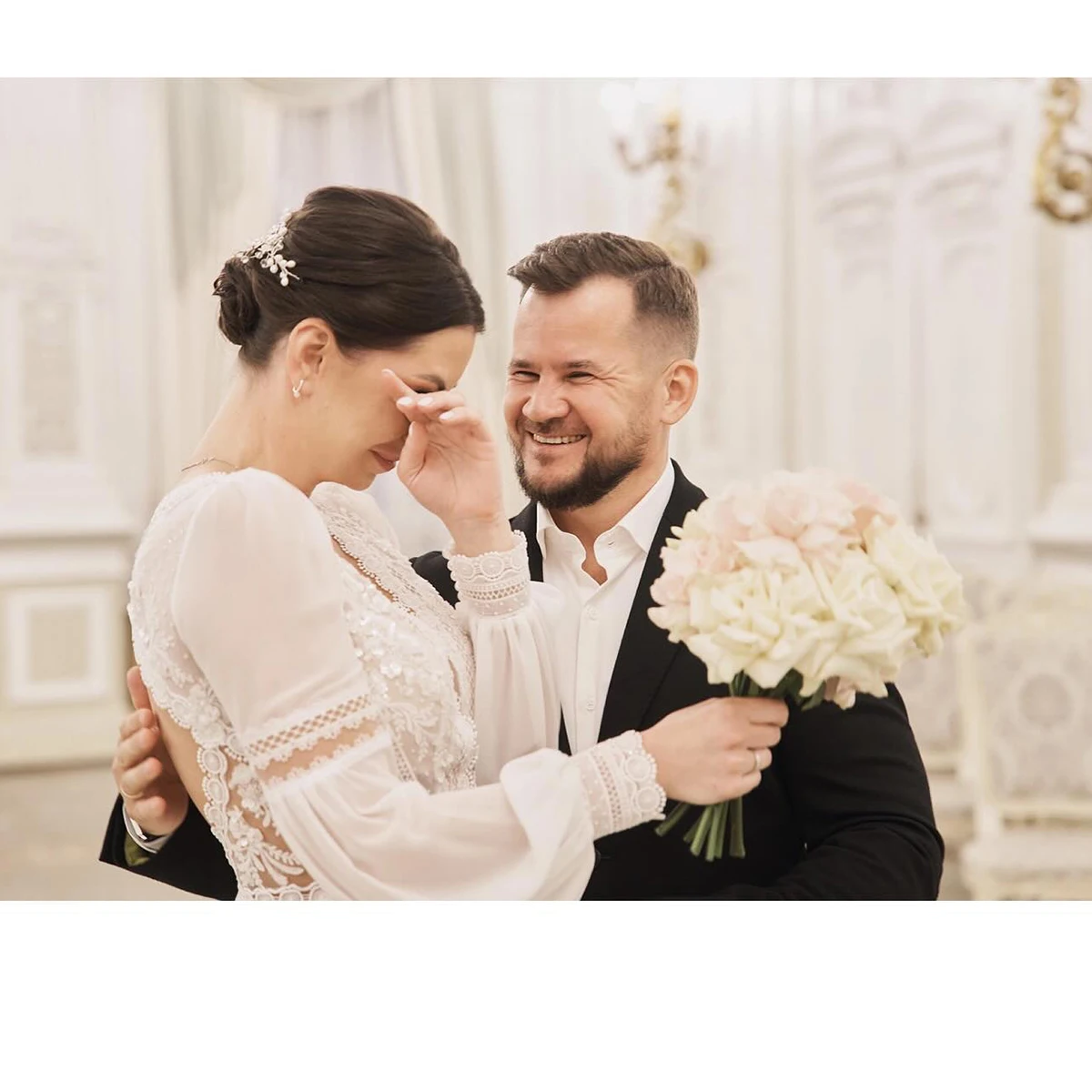 Western Boho Chiffon Customized Bridal Gowns Long Bubble Sleeves V Neck Floral Lace Open Back Bohemian Brush Train Wedding Dress