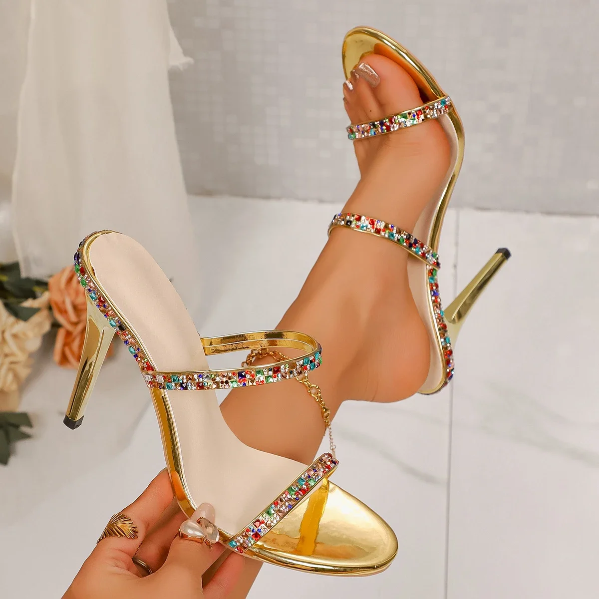 

Роскошные туфли со звездами и кристаллами, сандалии-гладиаторы на высоком каблуке-шпильке, украшенные женские сандалии с запахом, летние свадебные туфли