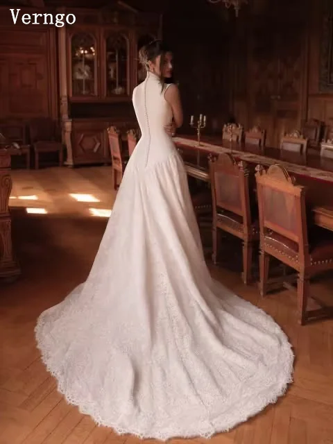 Verngo lvory Satin Lace Wedding Dress High Neck Sleeveless A Line Appliques Bridal Gowns Eelgant Buttons Bride Dress Customized