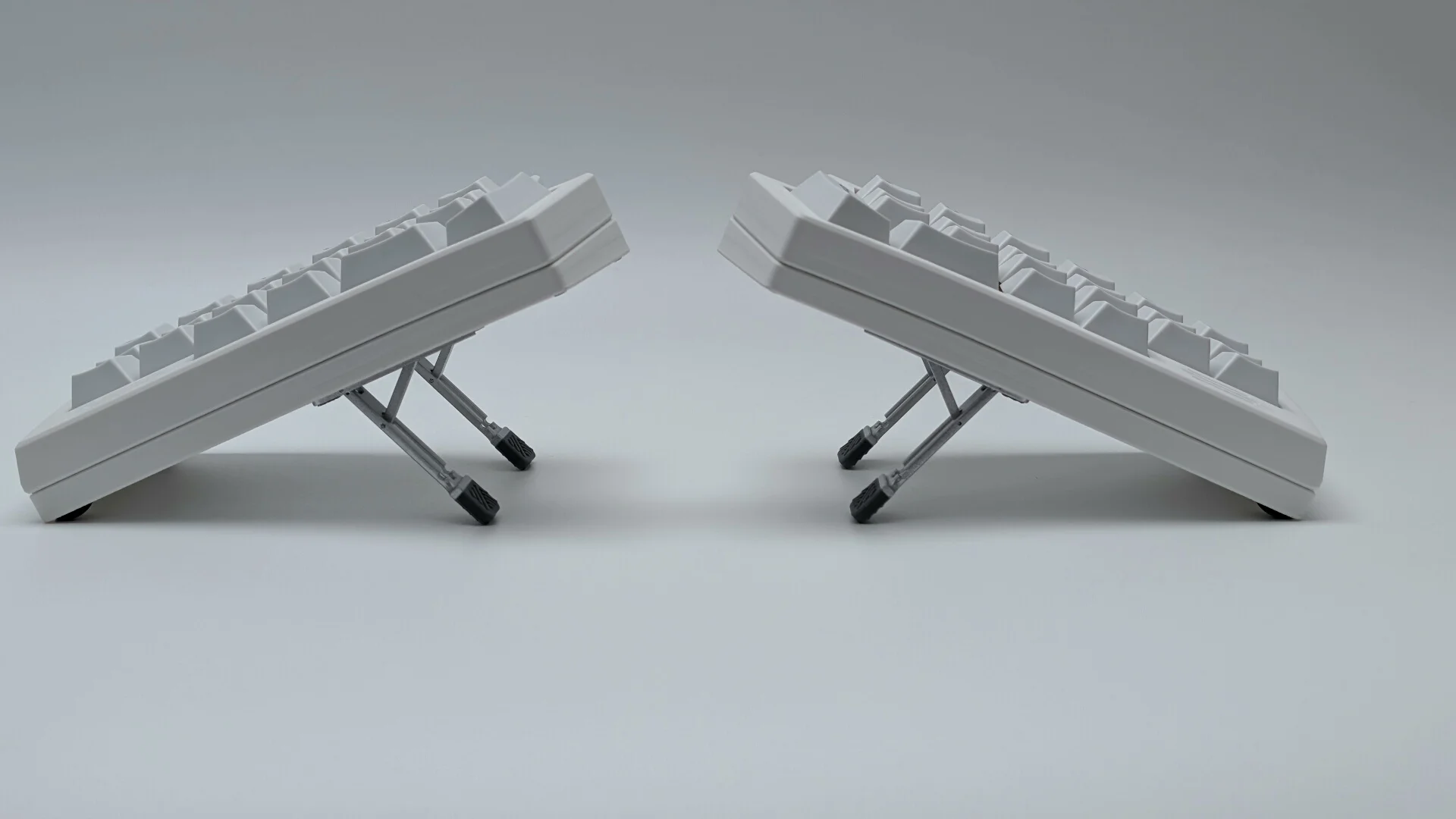 Noirix44 Split Bluetooth Keyboard Wireless ZMK Tenting Mechanical Keyboard 3D Printed Hot Swap Linear Mute Switch Game Accessory