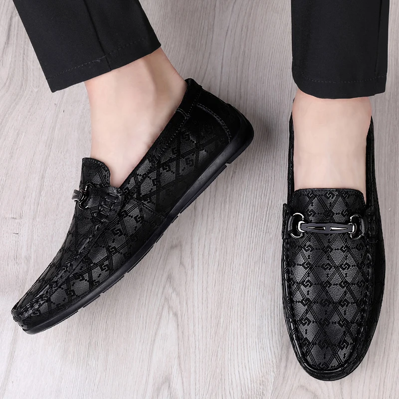 2022 New Black Loafers Men\'s Leather High Quality Designer Men\'s Shoes Leather Shoes Soft Sole Comfortable Casual Shoes Moccasin