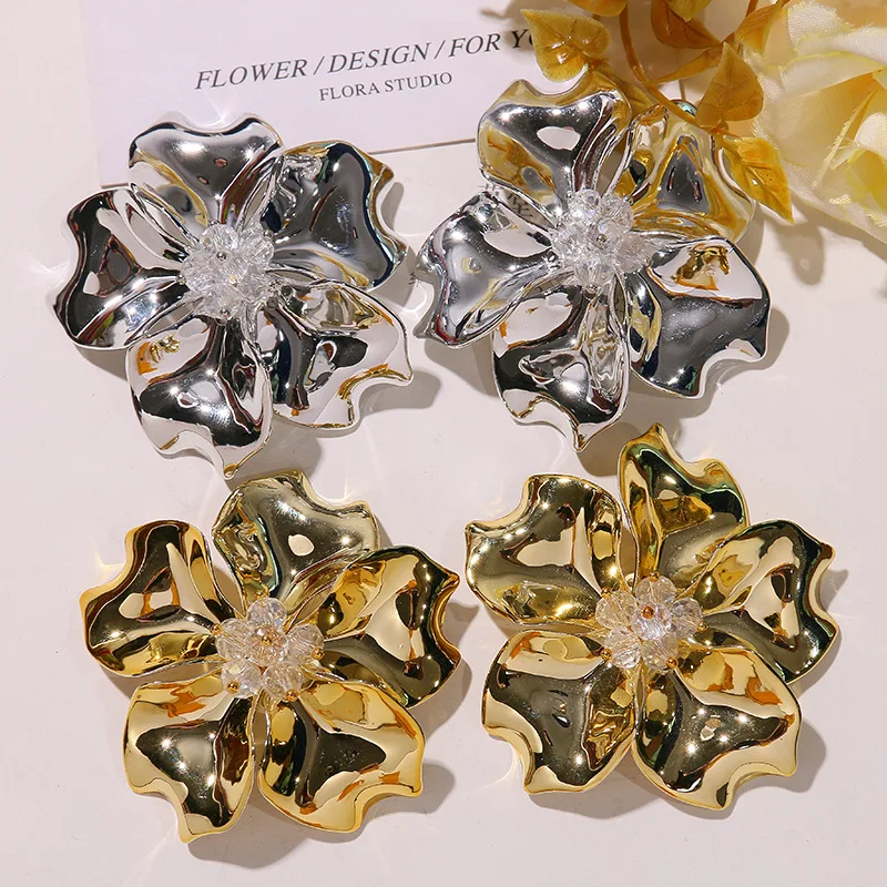 Sandal Charms 1 Piece Crystal Beaded Sparkling Camellia Flower Korean Style Handmade DIY Accessory for Clear Clog Shoes