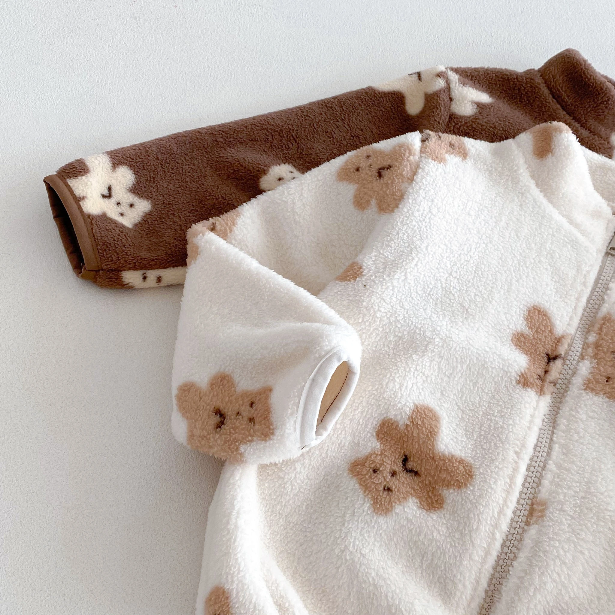 Niedliche Cartoon-Jacke für Herbst und Winter, Neuer Stil, Kinder-Oberbekleidung, Plüsch, Warm, Modisch, Einfach, Lässiger Mantel für Kinder, Baby-Mädchen-Jungen-Jacke, Oberteil – Detail 4