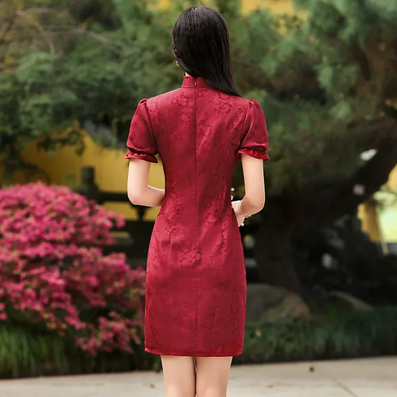 Yourqipao-Chinese Stand Collar Lace Cheongsam Curto, Jacquard Cheongsam, Vestidos de Festa de Ano Novo Tradicional, Vermelho