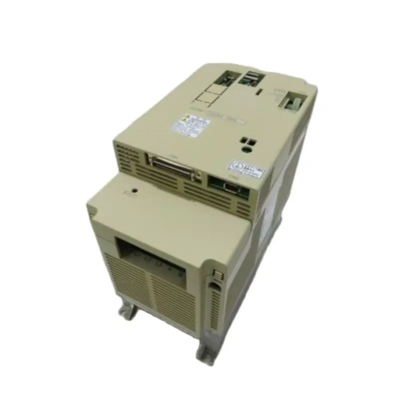 

В хорошем состоянии Сервоприводы SGDM-30AC-SD5 В наличии