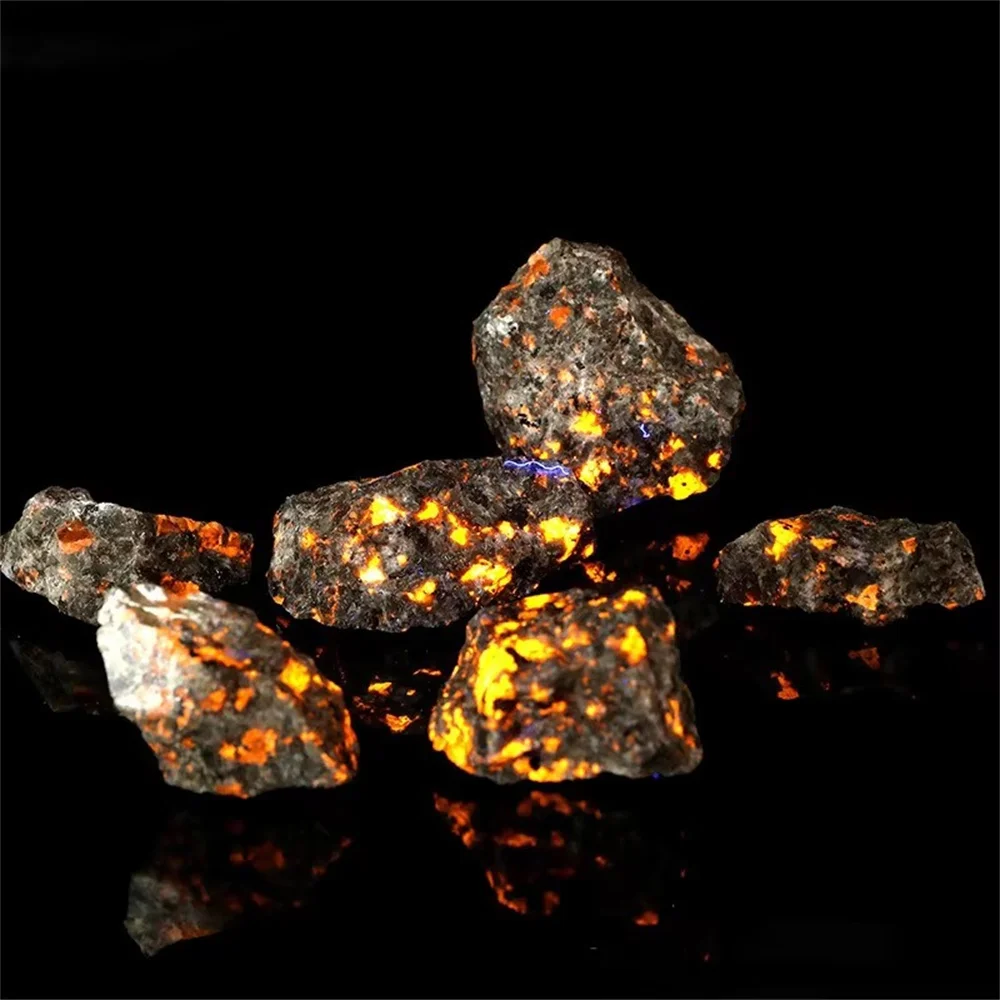 Fluorescence Effect Raw Ore Irregular Mineral Healing Protection Home Decor Natural Yooperlite Flame Rough Stone