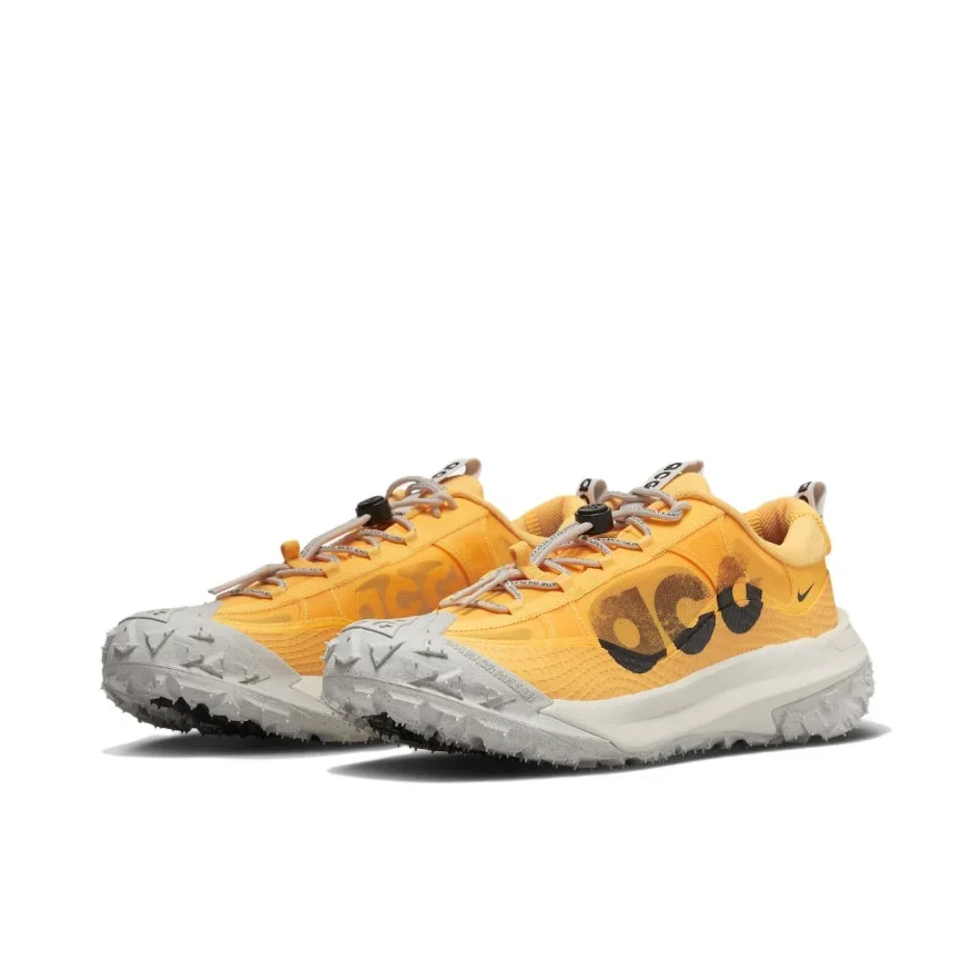 Nike ACG Mountain Fly 2 LOW Sapatos funcionais ao ar livre masculinos e femininos antiderrapantes, resistentes ao desgaste, respiráveis, amarelos