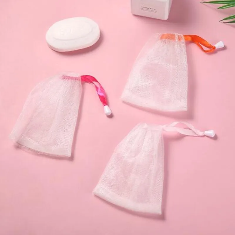 

Handmade Facial Cleansing Soap Foaming Net Portable Hanging Design with Colorful Ribbon Wholesale Foaming Nets