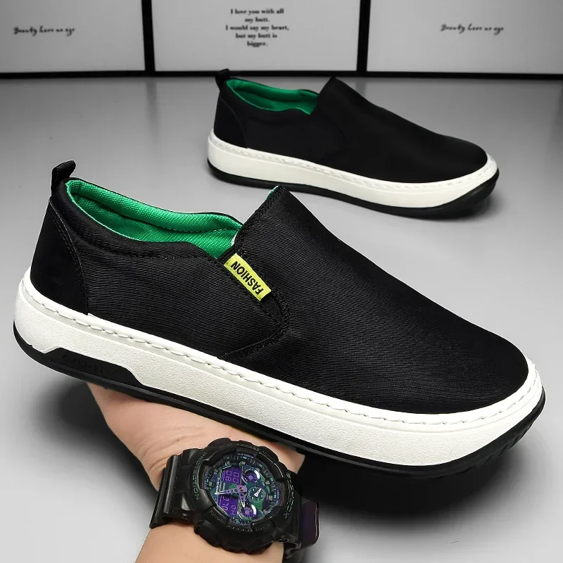 

Мужские модные кроссовки без шнуровки на платформе Essence Sidney — трикотажные туфли, которые включают трехзонный комфорт с ортопедической стелькой, поддержку свода стопы