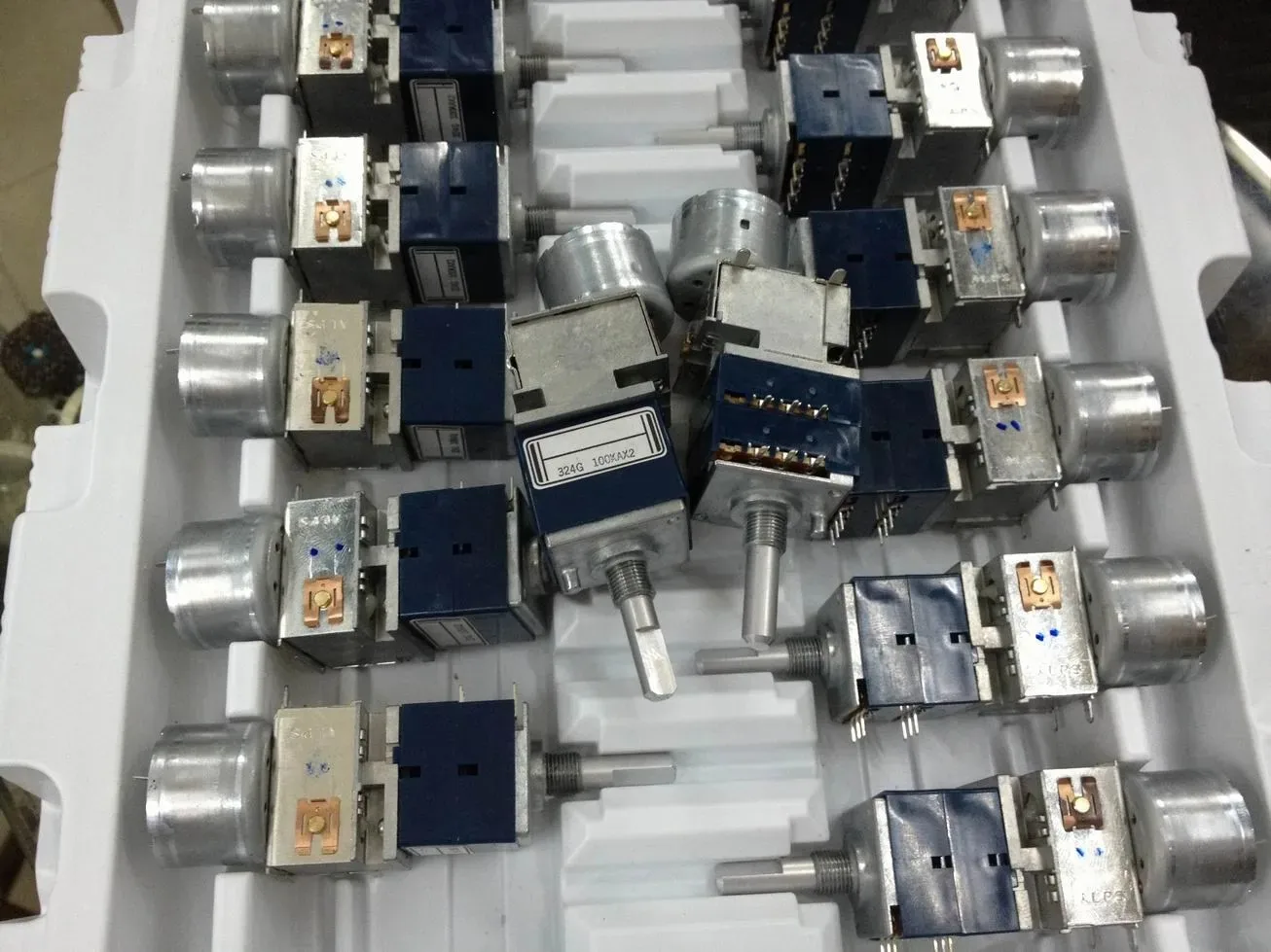 Alps RK27 motor dual potentiometer A5K A10K A20K A50k A100K handle 25MMF